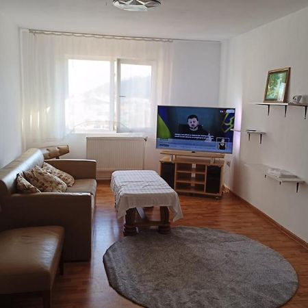 Apartament Marly Cathedral Gura Humorului Ngoại thất bức ảnh